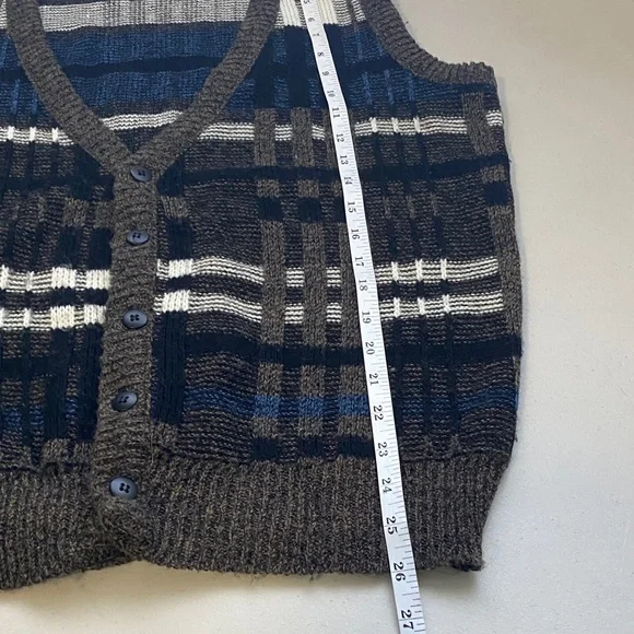Vintage Campus Plaid Knit Vest Button Front V neck size Small oversized - Picture 8 of 10